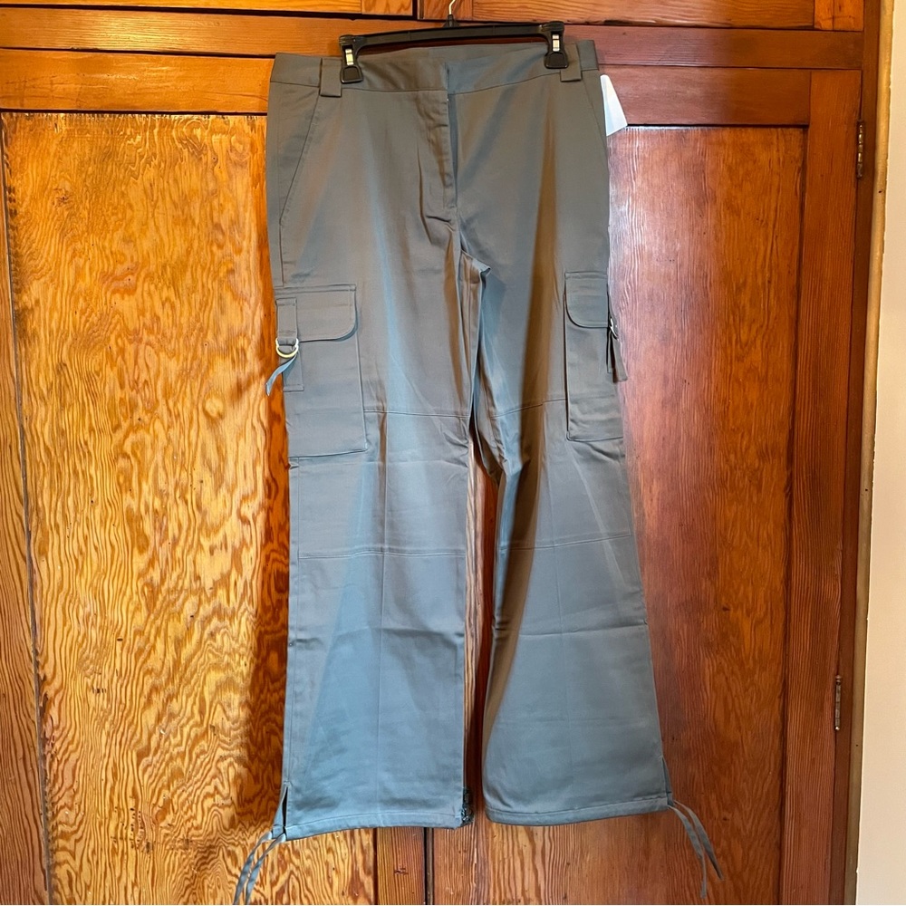 LOWEST💲⬇️ Mossimo Stretch Satin Cargo Pants